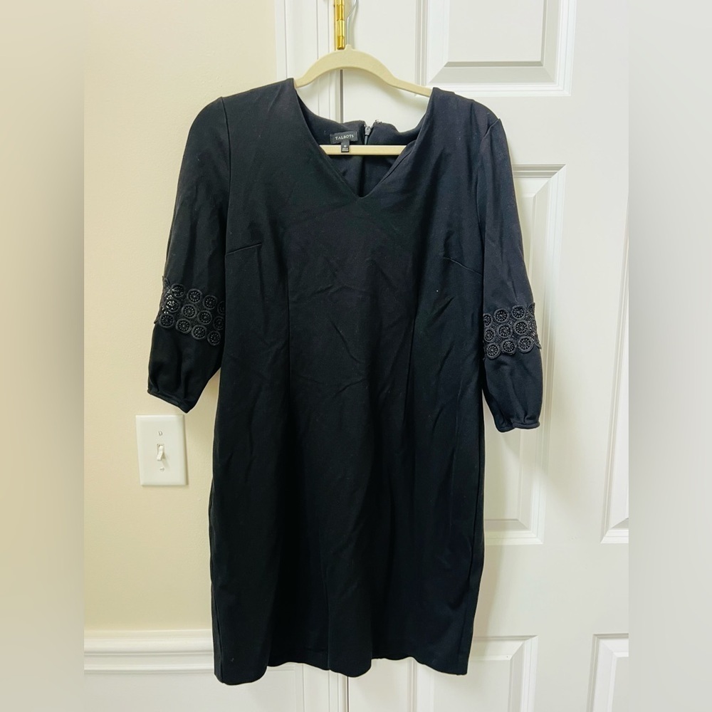 Like new Talbots sz 10 black stretchy dress